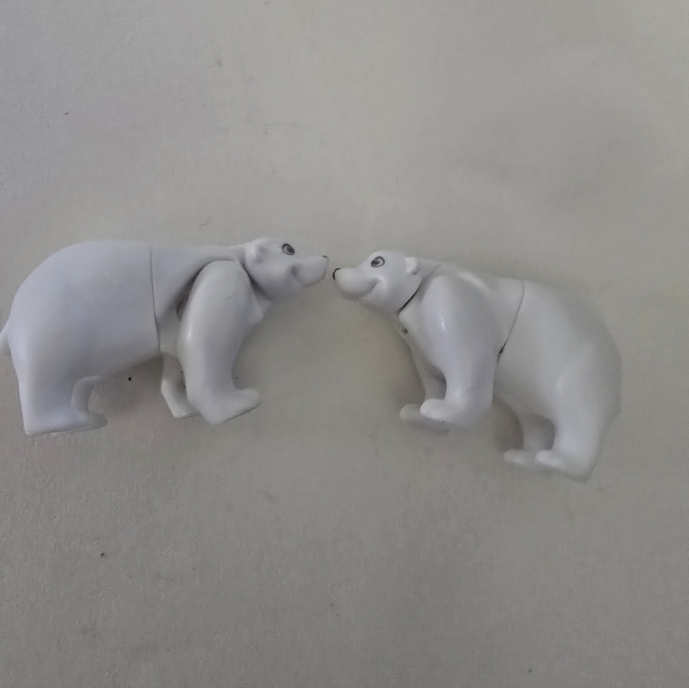 Ferrero Kinder Surprise Natoon Beloved Animals Polar Bear Collectible Toy Figure